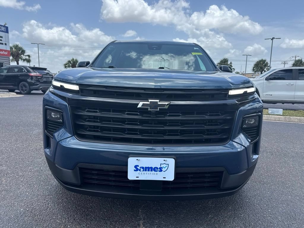 Used 2026 Chevrolet Traverse LT w/ Midnight/Sport Edition FWD image 7