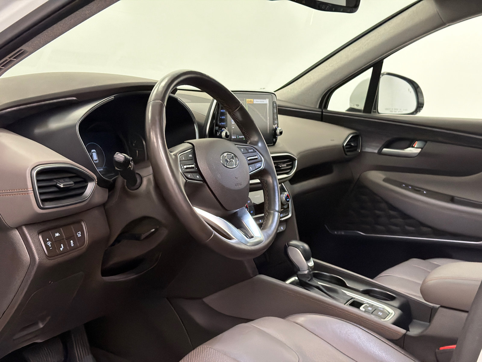 Used 2019 Hyundai Santa Fe FWD image 15