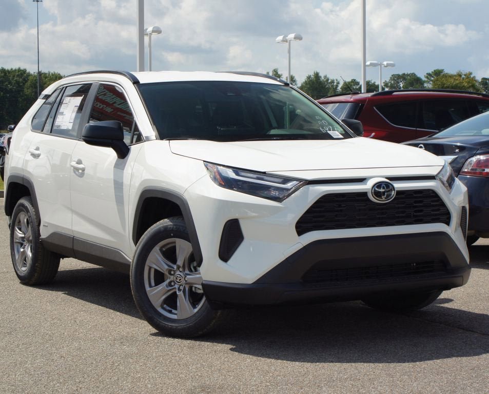 Used 2025 Toyota RAV4 LE AWD/4WD image 20