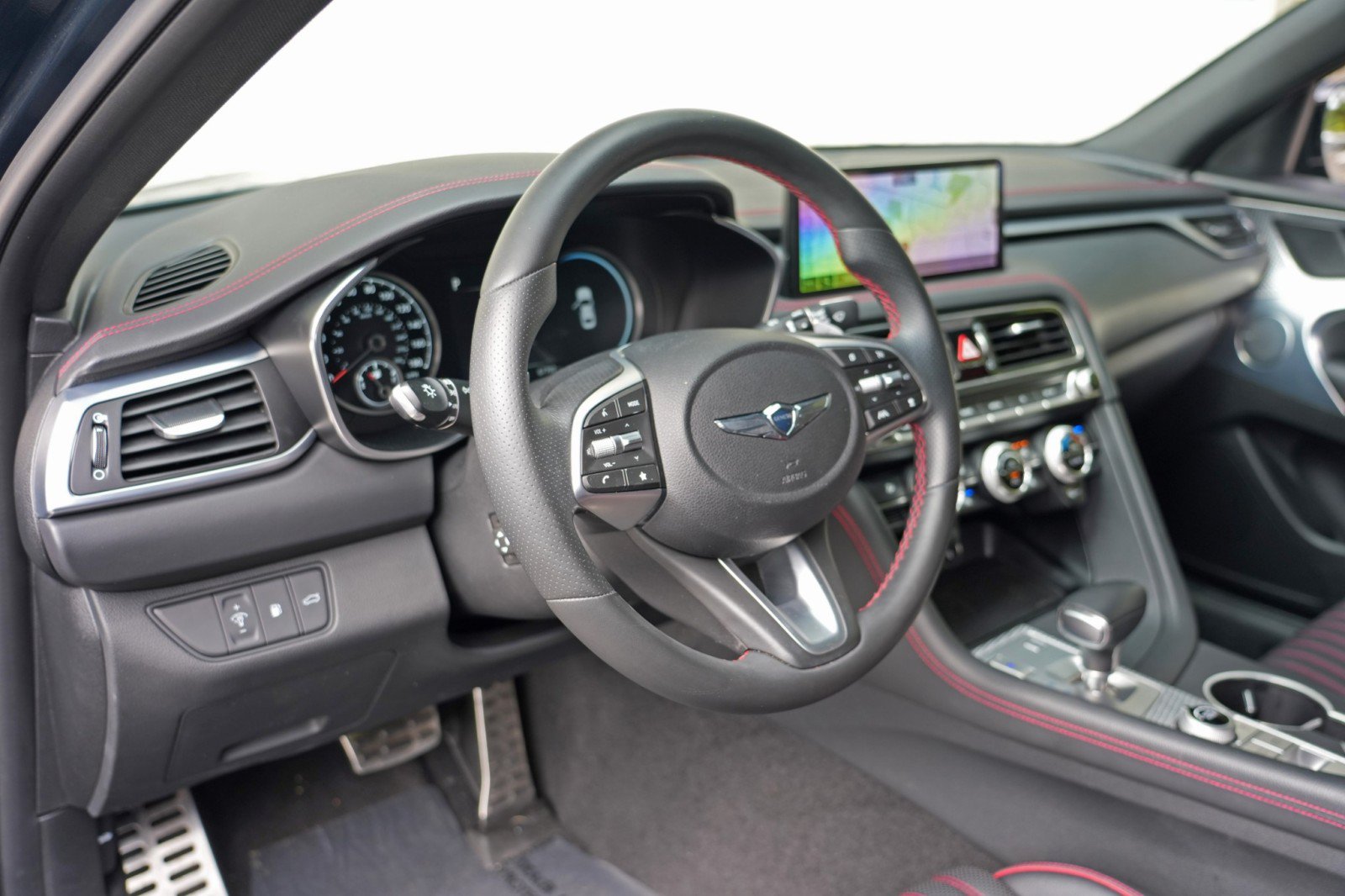 Used 2022 Genesis G70 3.3T w/ Sport Advanced Package RWD image 13