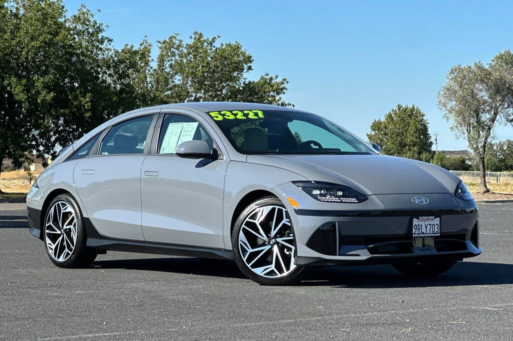 Used 2023 Hyundai Ioniq 6 SEL image 2
