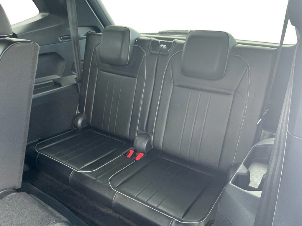 Used 2022 Volkswagen Tiguan SE R-Line FWD image 21