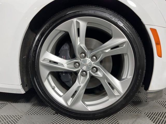 Used 2022 Chevrolet Camaro LT image 14