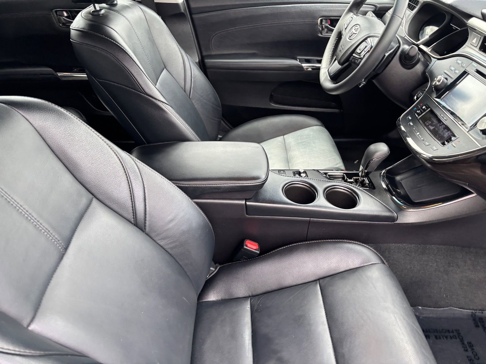 Used 2018 Toyota Avalon XLE Premium w/ Carpet Mat Package image 14