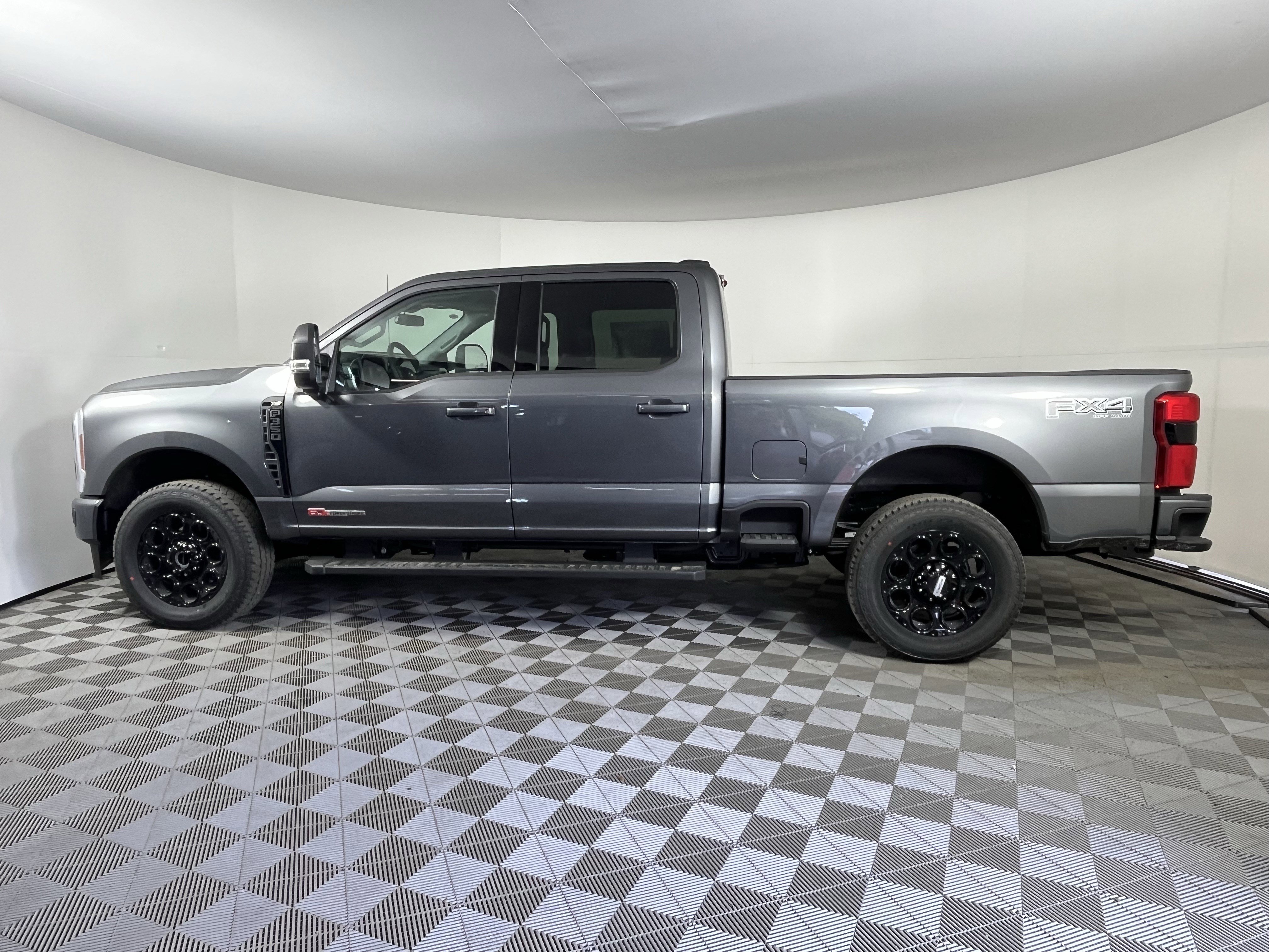 New 2026 Ford F350 XLT AWD/4WD image 2
