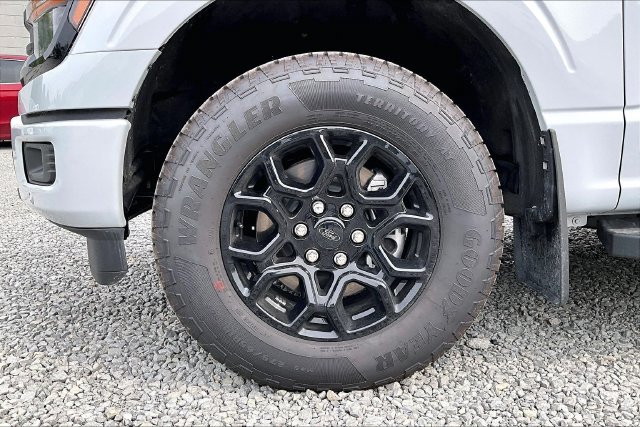 Used 2025 Ford F150 XLT w/ Equipment Group 302A MID AWD/4WD image 8