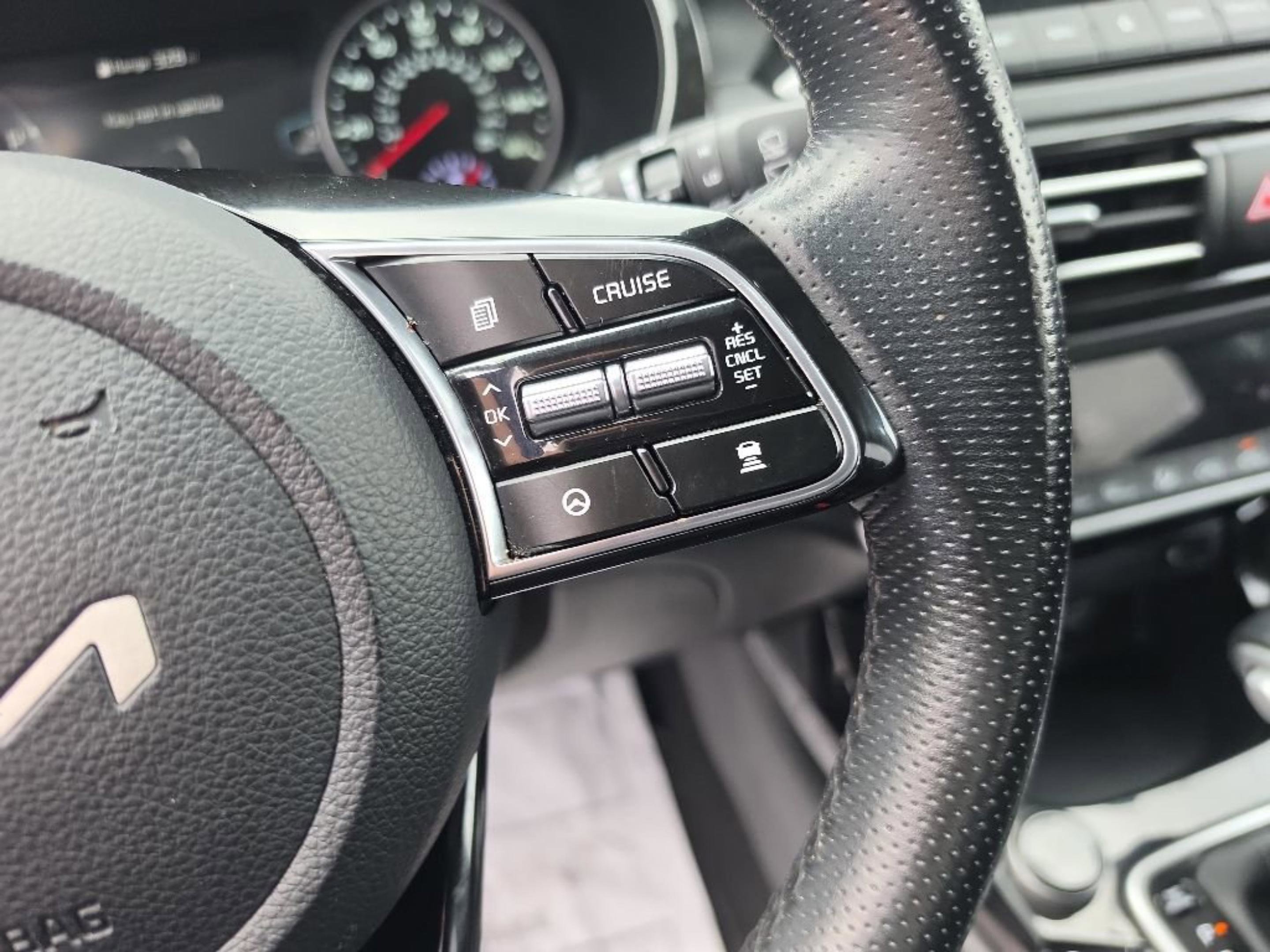 Used 2023 Kia Seltos SX w/ SX Sunroof Package AWD/4WD image 16