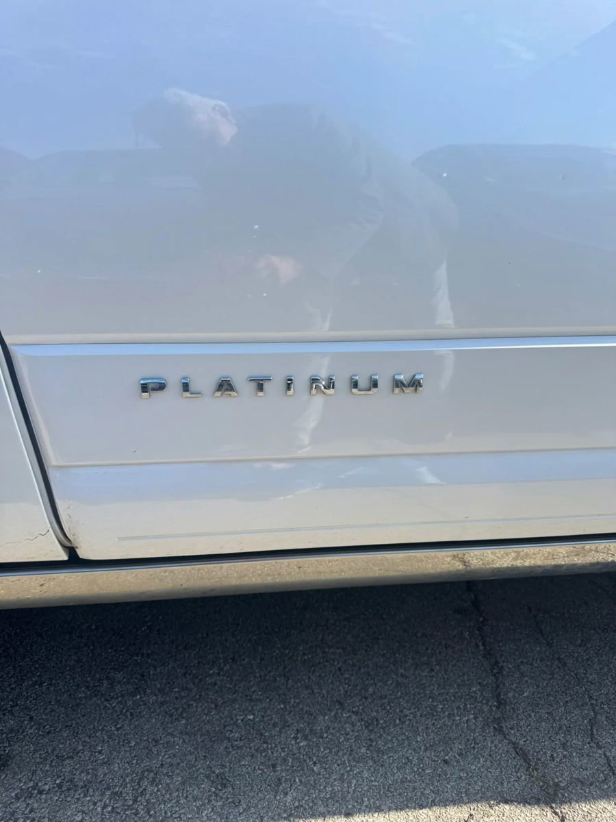 Used 2017 Ford Expedition Platinum RWD image 8