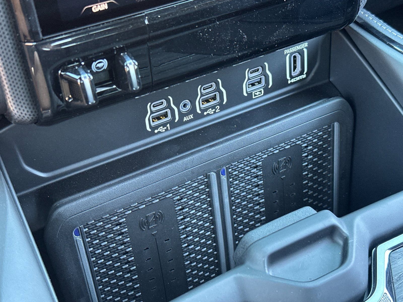 New 2026 RAM 2500 Limited AWD/4WD image 23