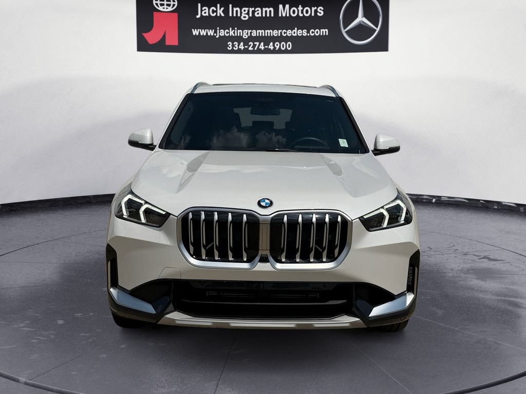 Used 2025 BMW X1 xDrive28i w/ Technology Package AWD/4WD image 8
