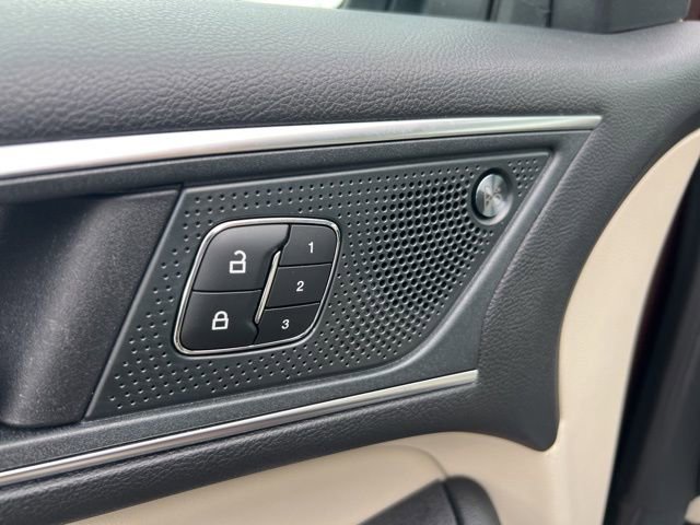 Certified 2024 Ford Edge Titanium w/ Equipment Group 301A image 8