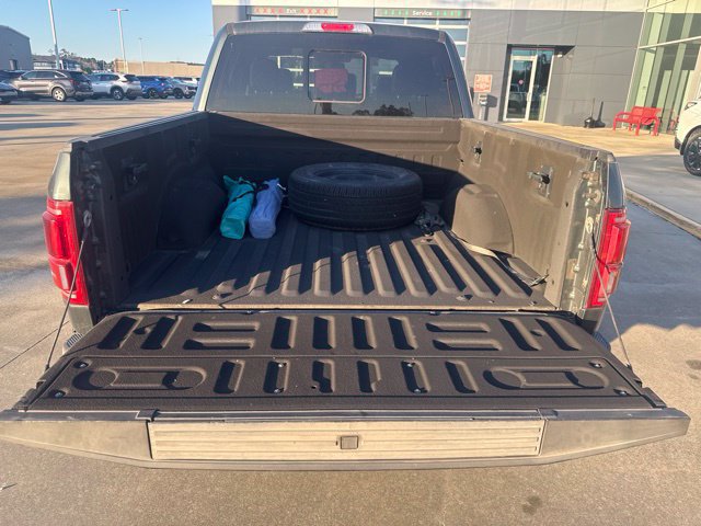 Used 2015 Ford F150 Platinum w/ Equipment Group 701A Luxury RWD image 9