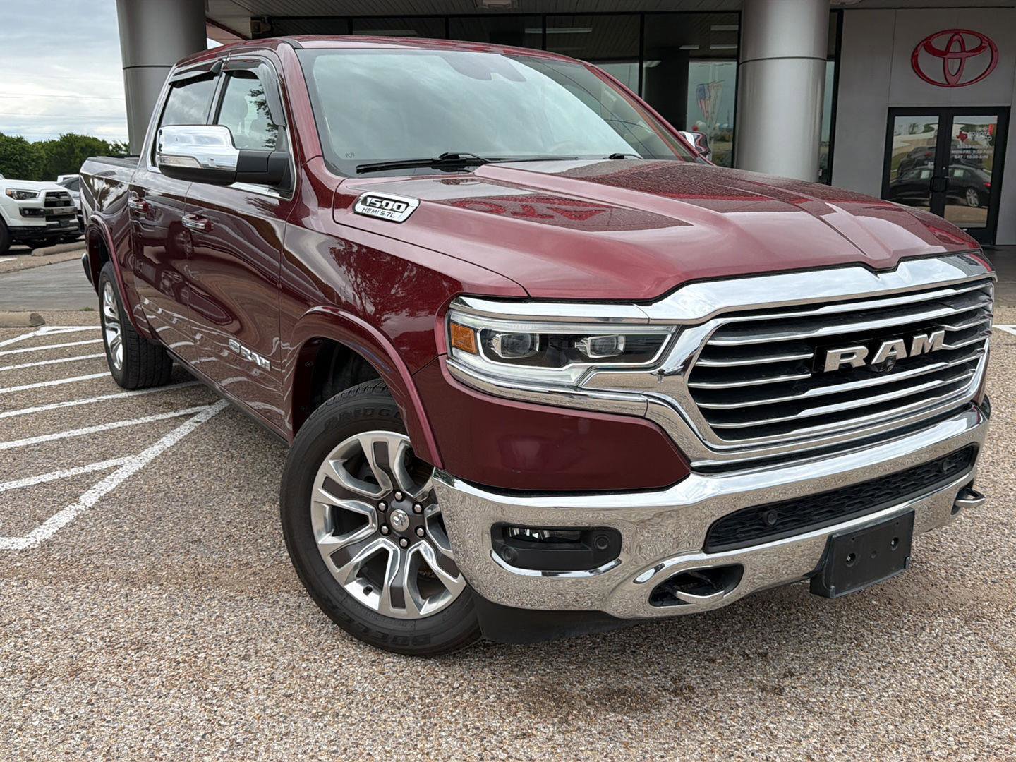Used 2019 RAM 1500 Limited RWD image 1