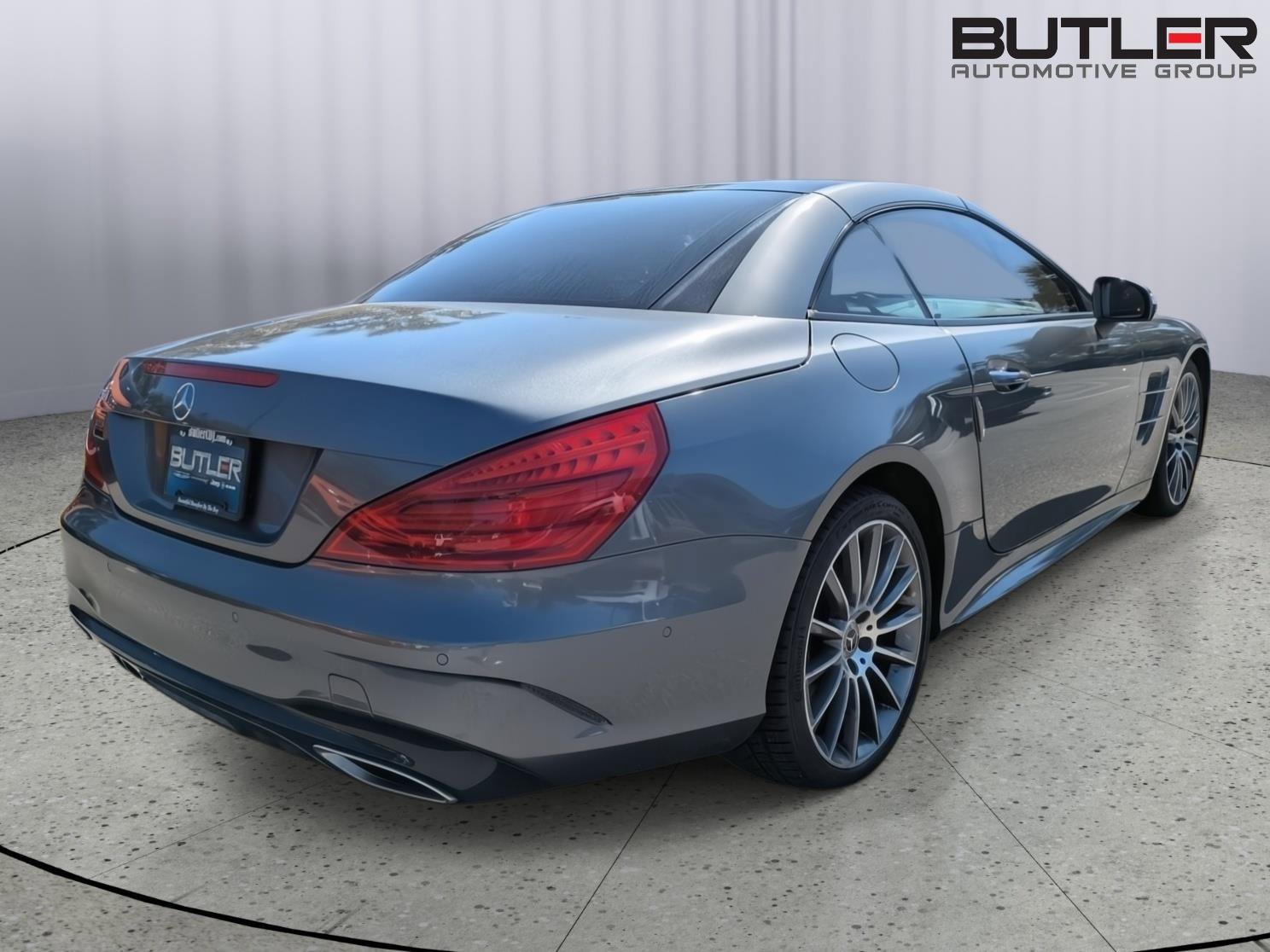 Used 2018 Mercedes-Benz SL 550 image 8