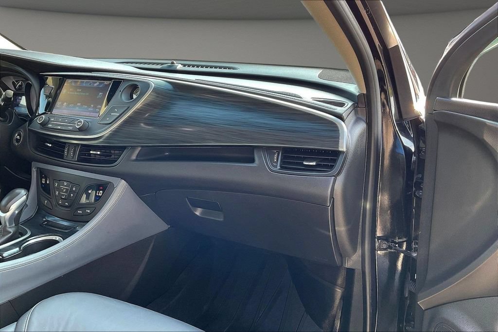 Used 2020 Buick Envision Essence w/ Experience Buick Package FWD image 29