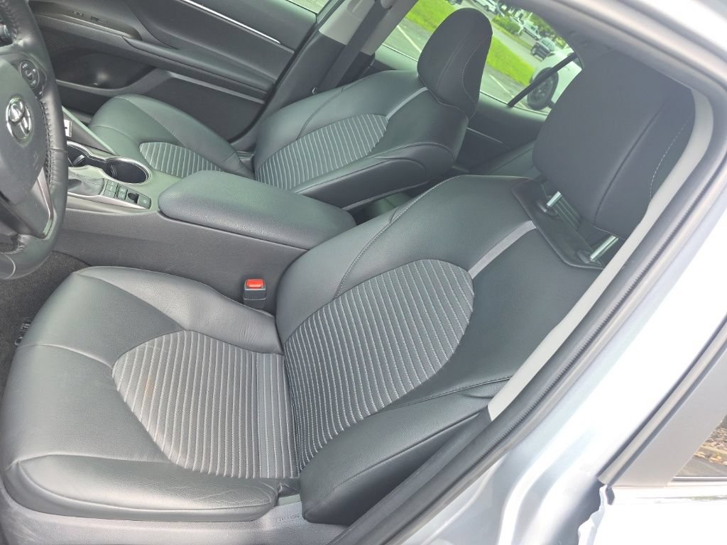 Used 2024 Toyota Camry SE FWD image 11