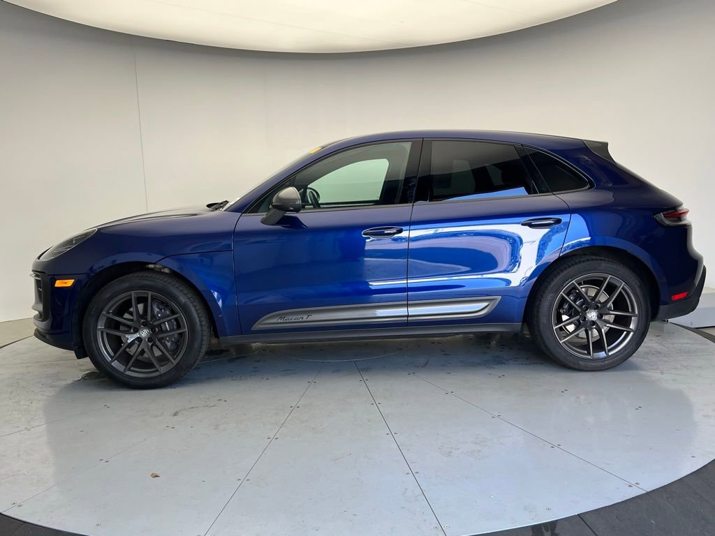 Used 2023 Porsche Macan Turbo image 2