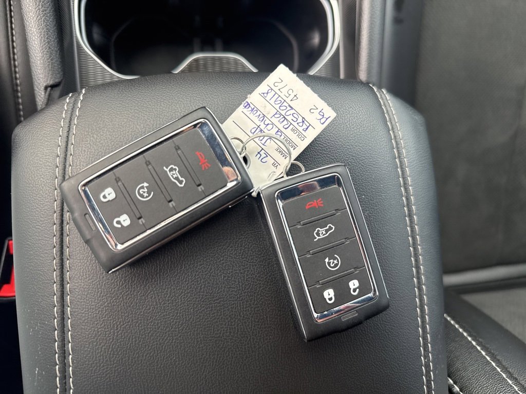 Certified 2024 Jeep Grand Cherokee Altitude image 23