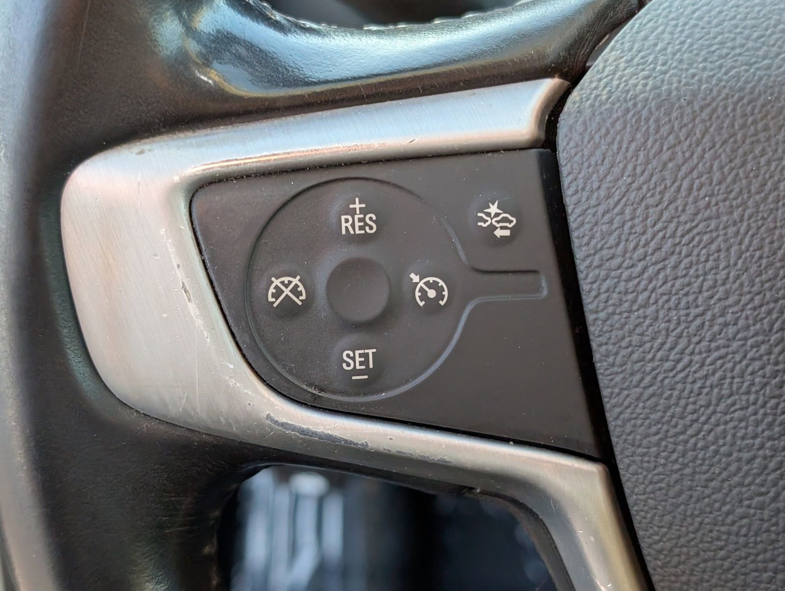 Used 2020 GMC Terrain SLE w/ Driver Convenience Package image 23