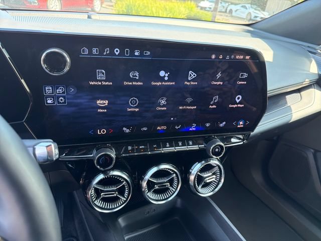 Certified 2025 Chevrolet Blazer EV LT AWD/4WD image 17