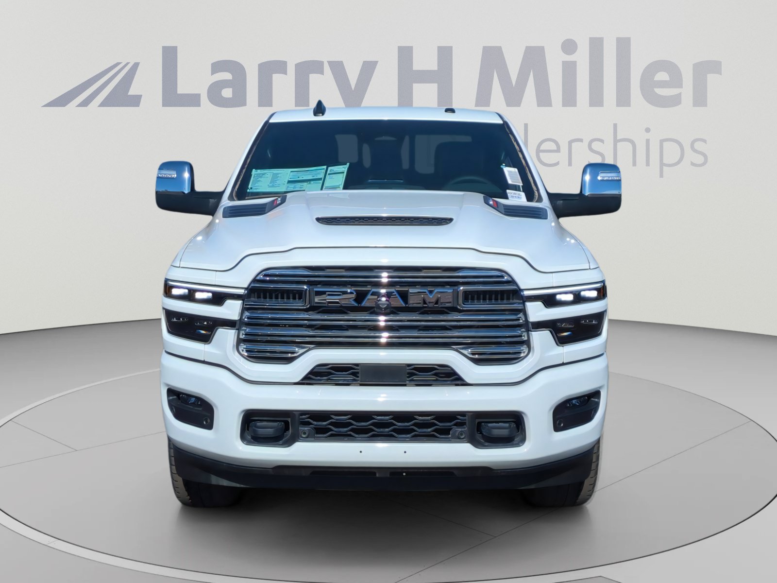 New 2026 RAM 2500 Laramie AWD/4WD image 8
