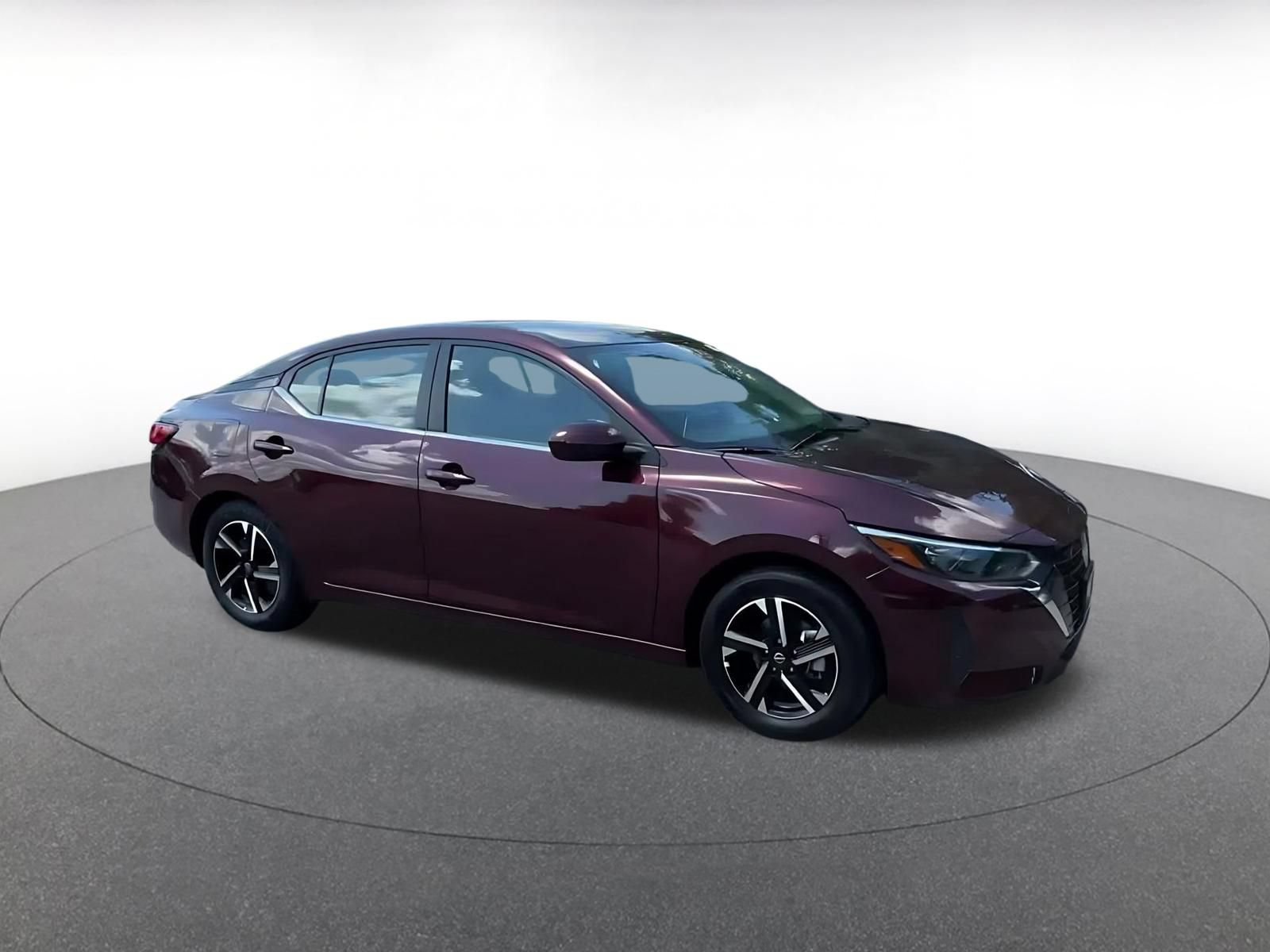 Used 2025 Nissan Sentra SV FWD image 2