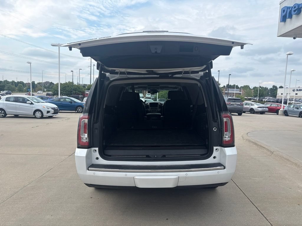 Used 2017 GMC Yukon XL Denali w/ Open Road Package AWD/4WD image 44