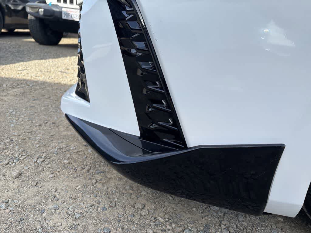 Used 2026 Toyota Camry Hybrid FWD image 12