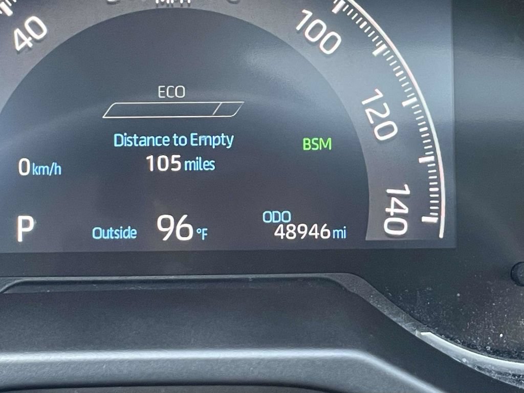 Used 2023 Toyota RAV4 XLE Premium FWD image 28