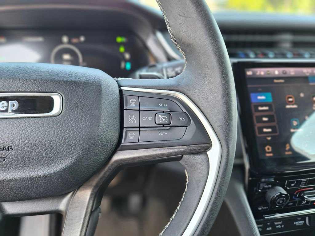 Used 2023 Jeep Grand Cherokee 4WD 4xe image 27