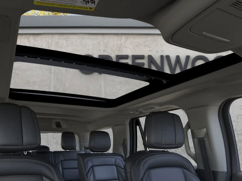 New 2025 Lincoln Navigator Reserve image 22