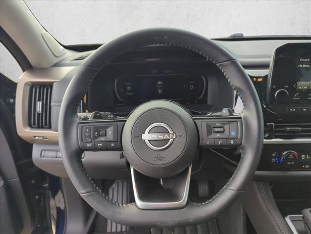 Used 2025 Nissan Pathfinder Platinum w/ Cargo Package FWD image 13