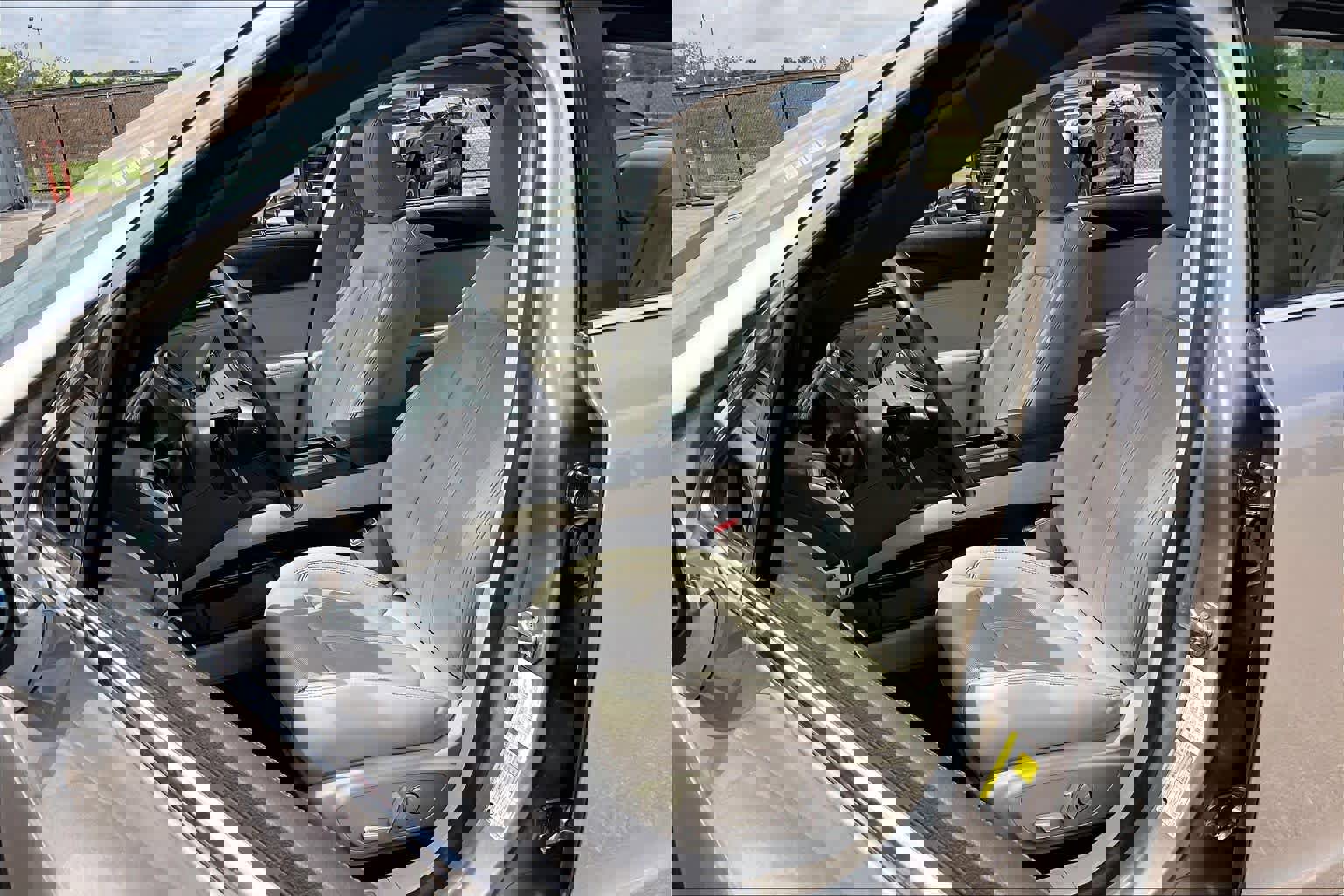 Used 2020 Lincoln MKZ Reserve w/ Elements Package image 8