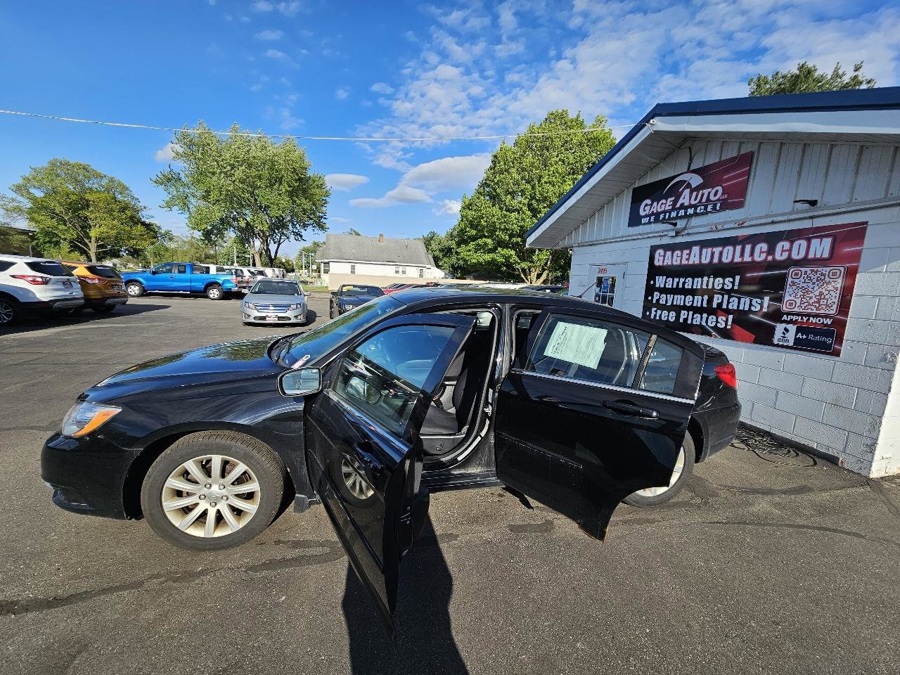 Used 2013 Chrysler 200 Touring FWD image 24