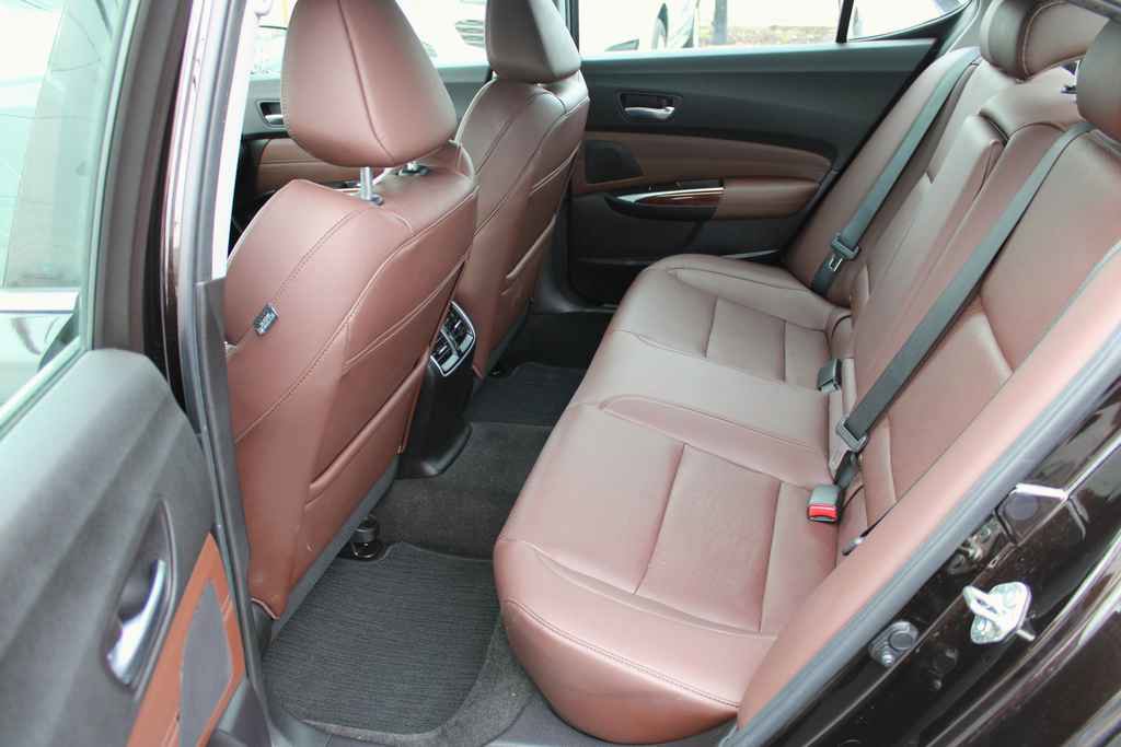 Used 2017 Acura TLX w/Tech image 10