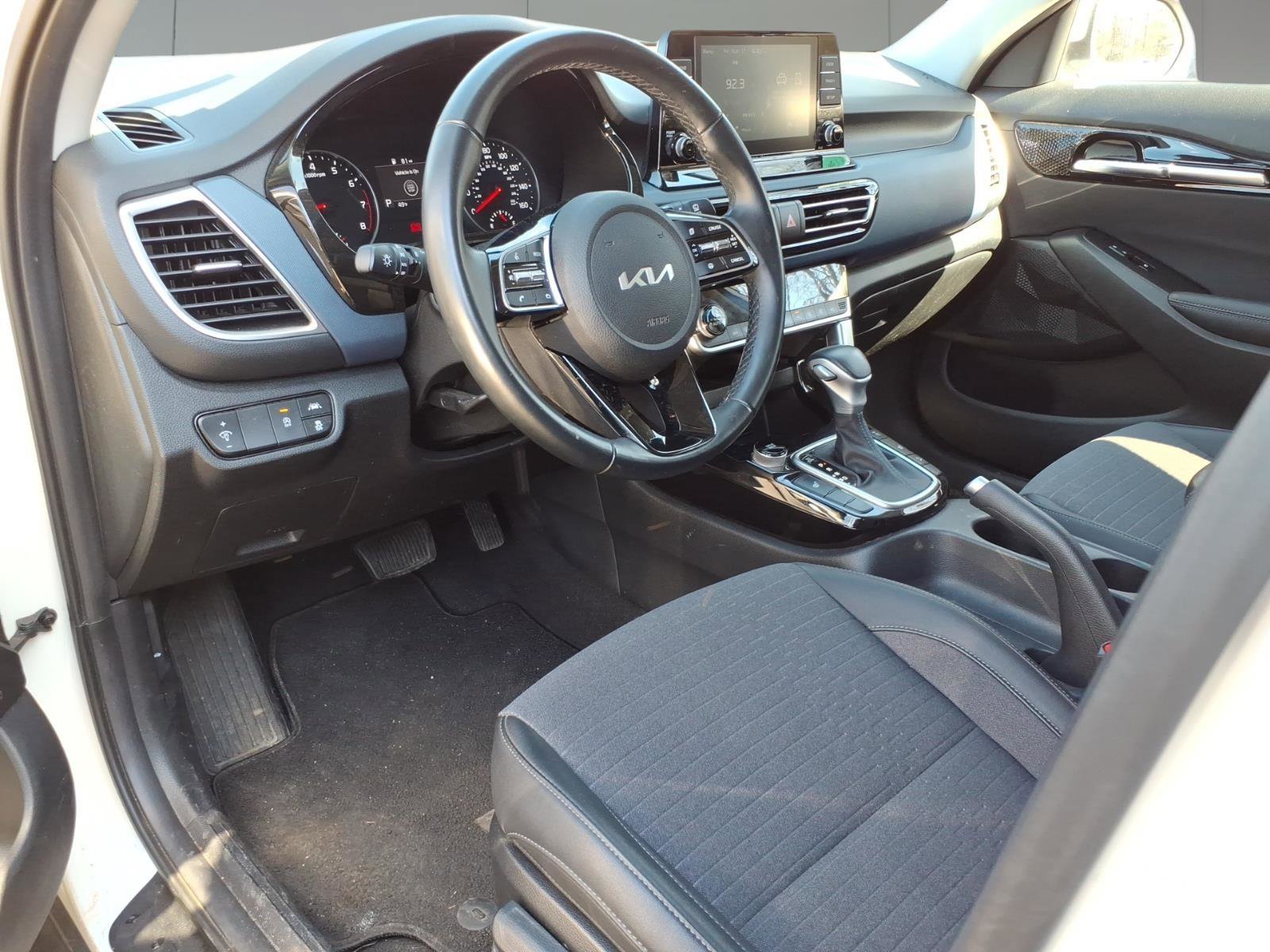 Used 2023 Kia Seltos S image 10