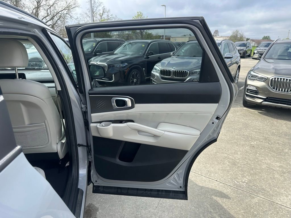 Used 2022 Kia Sorento SX FWD image 29