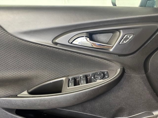Used 2024 Chevrolet Malibu LT FWD image 12