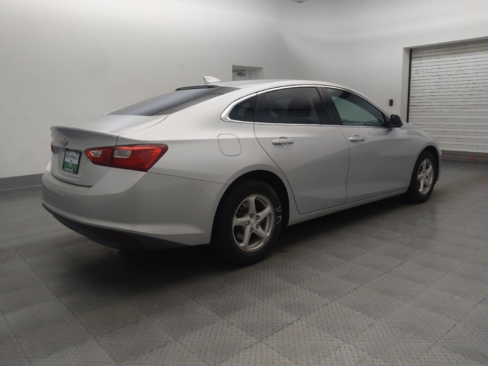 Used 2017 Chevrolet Malibu LS FWD image 9