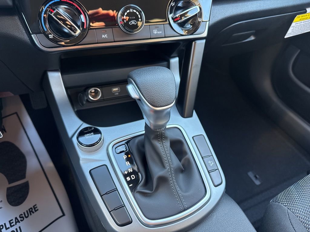 New 2026 Kia Seltos LX image 6