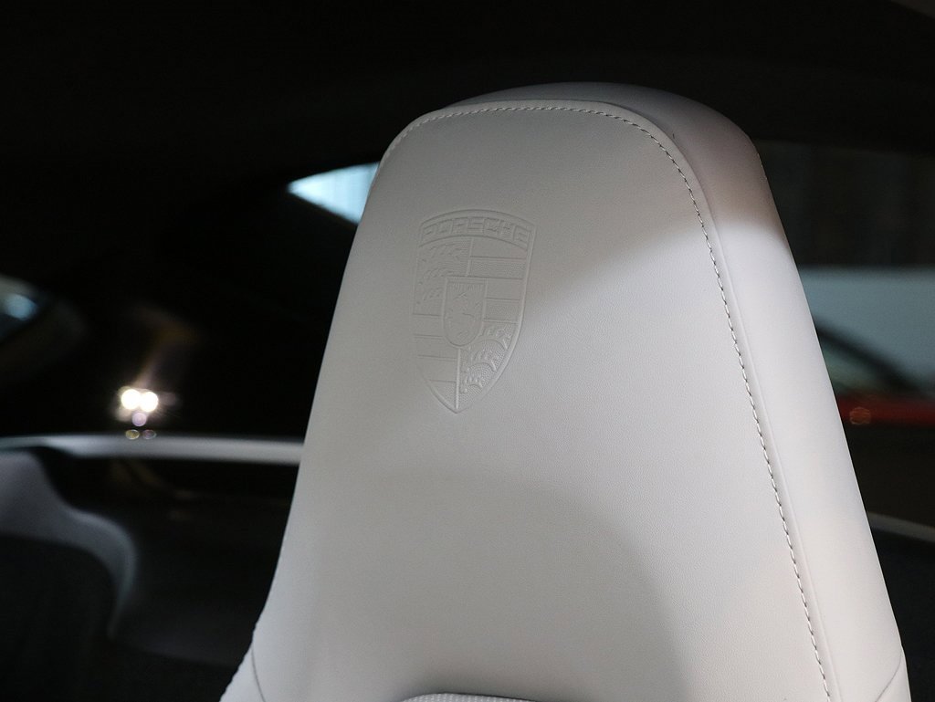 Used 2025 Porsche 718 Cayman GT4 image 33