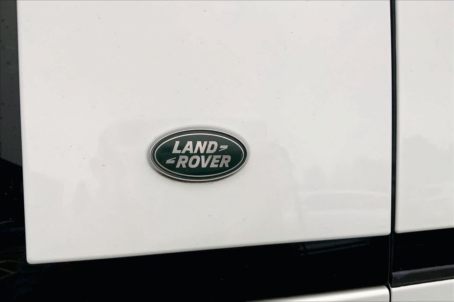 Used 2024 Land Rover Defender 110 S AWD/4WD image 10