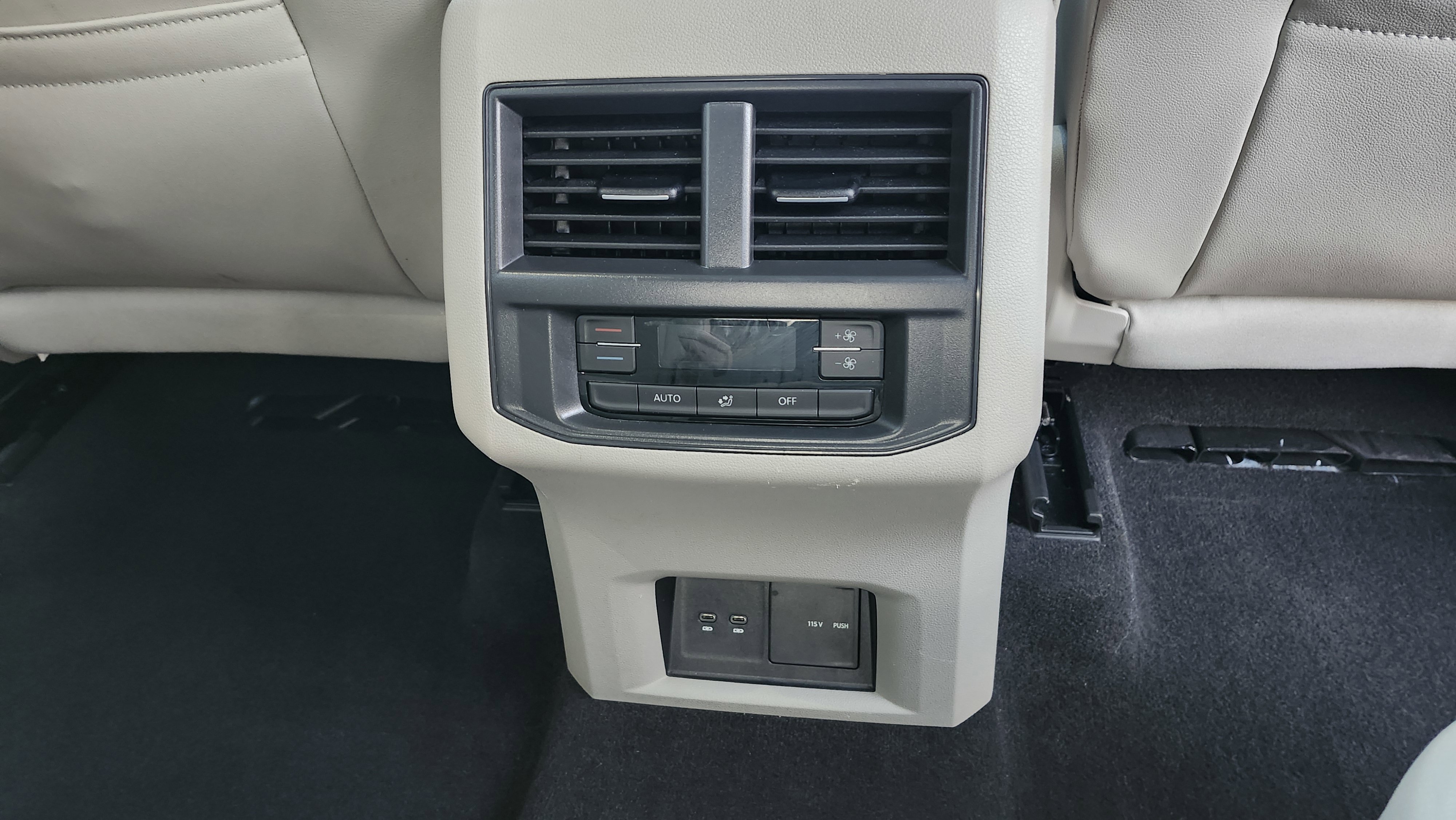 Used 2021 Volkswagen Atlas SEL image 23