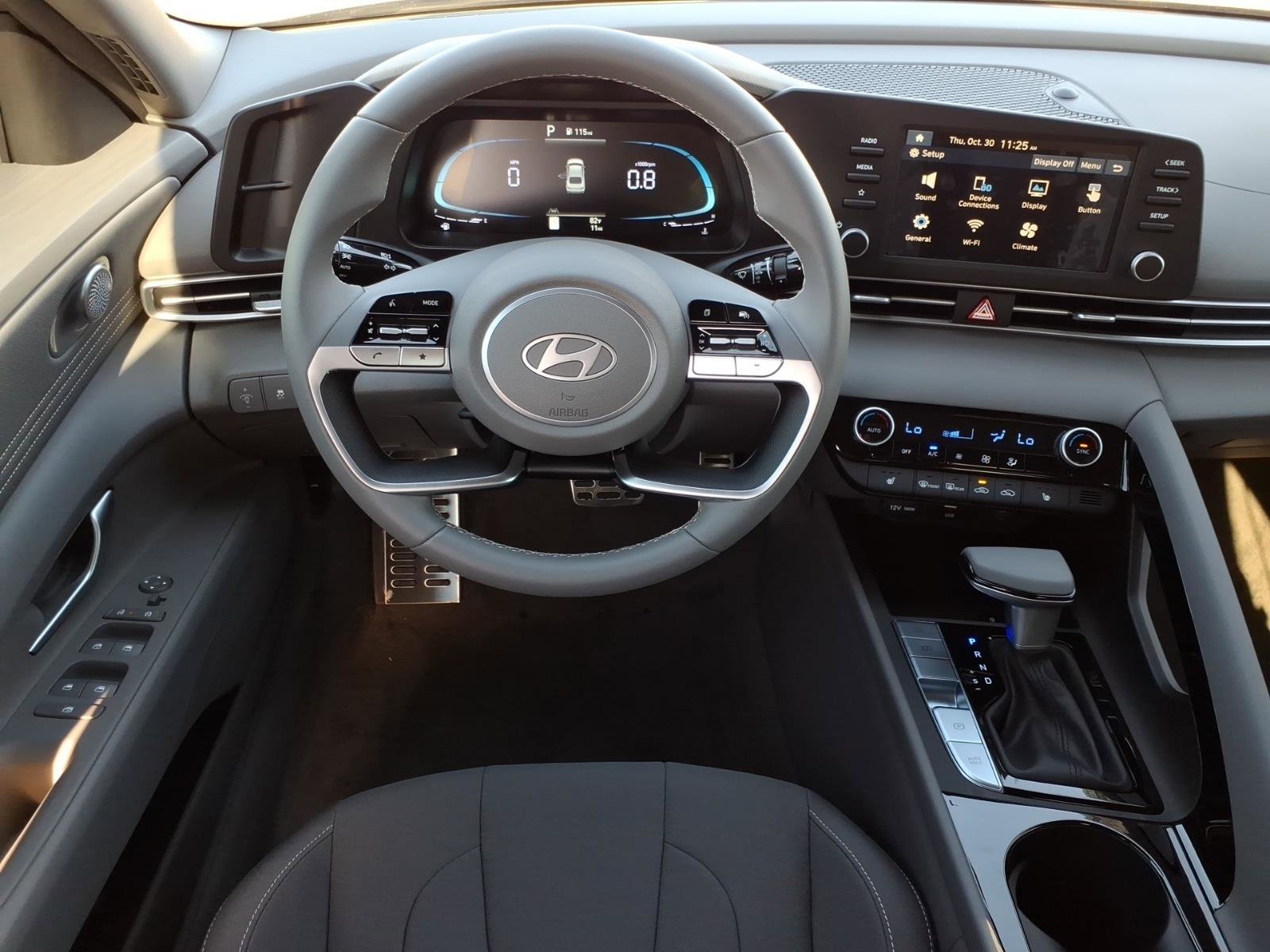 New 2026 Hyundai Elantra SEL Sport Premium image 9