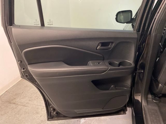 Used 2023 Honda Passport EX-L image 21