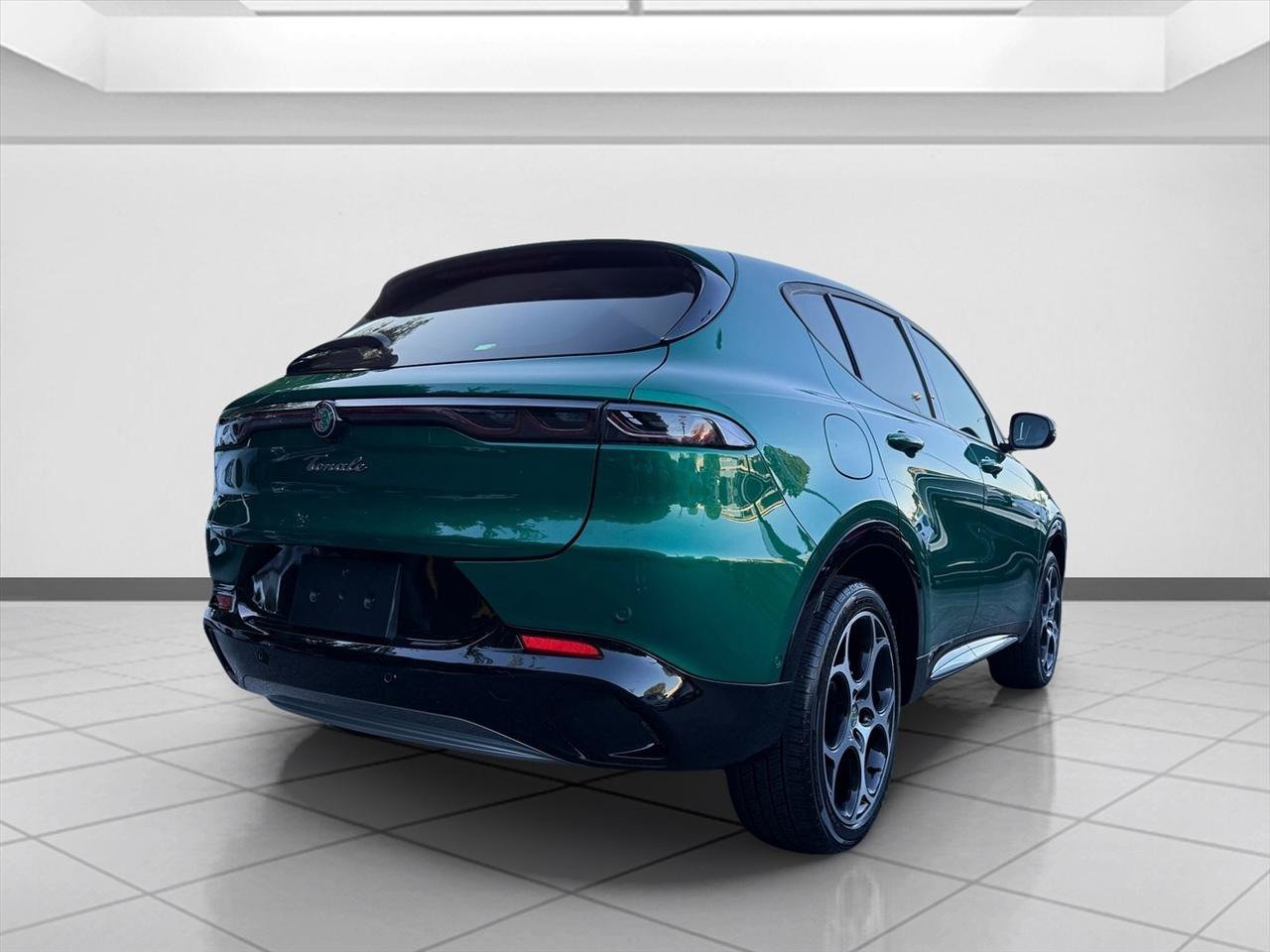 Used 2024 Alfa Romeo Tonale Ti w/ Active Assist Package AWD/4WD image 5