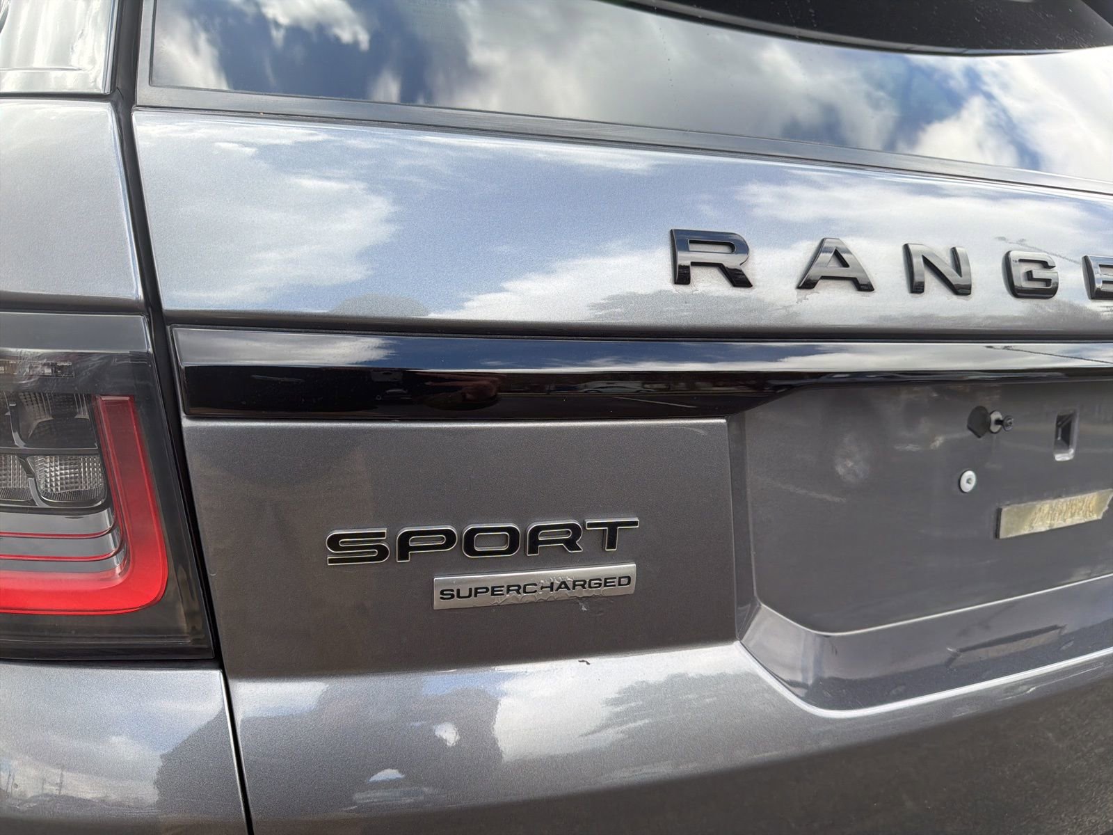 Used 2019 Land Rover Range Rover Sport Supercharged image 34