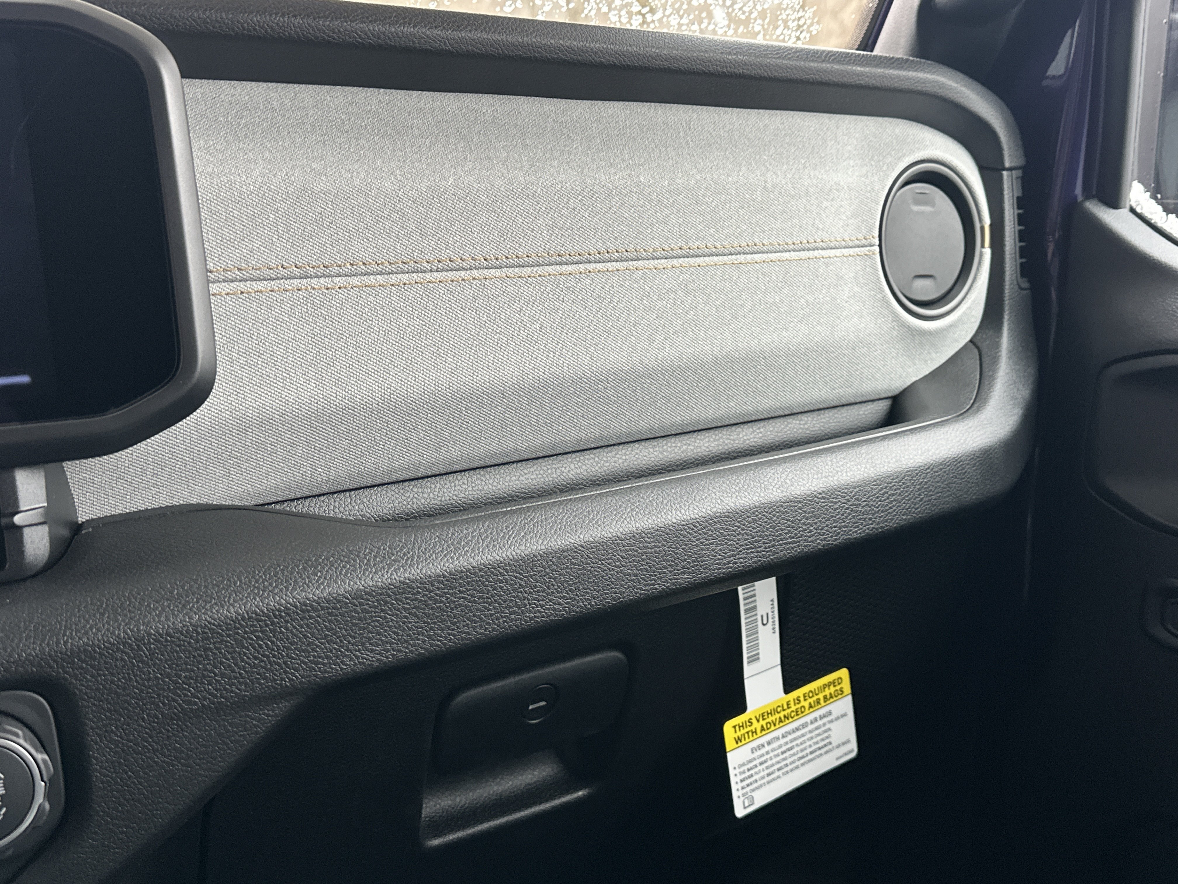 New 2026 Jeep Gladiator Sport AWD/4WD image 8