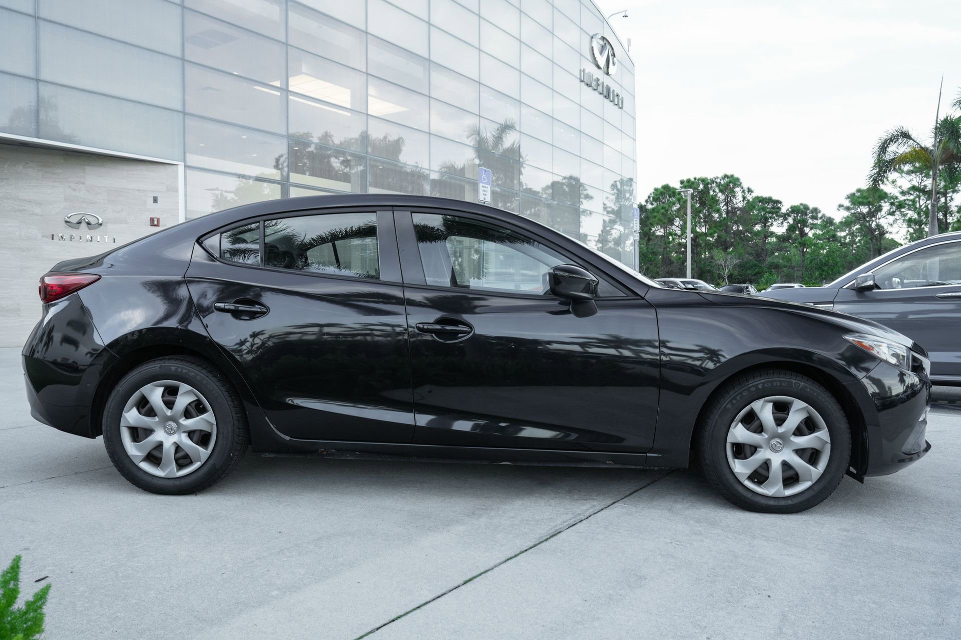 Used 2014 MAZDA MAZDA3 i Sport image 23