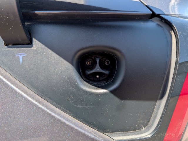 Used 2023 Tesla Model Y Long Range AWD/4WD image 13